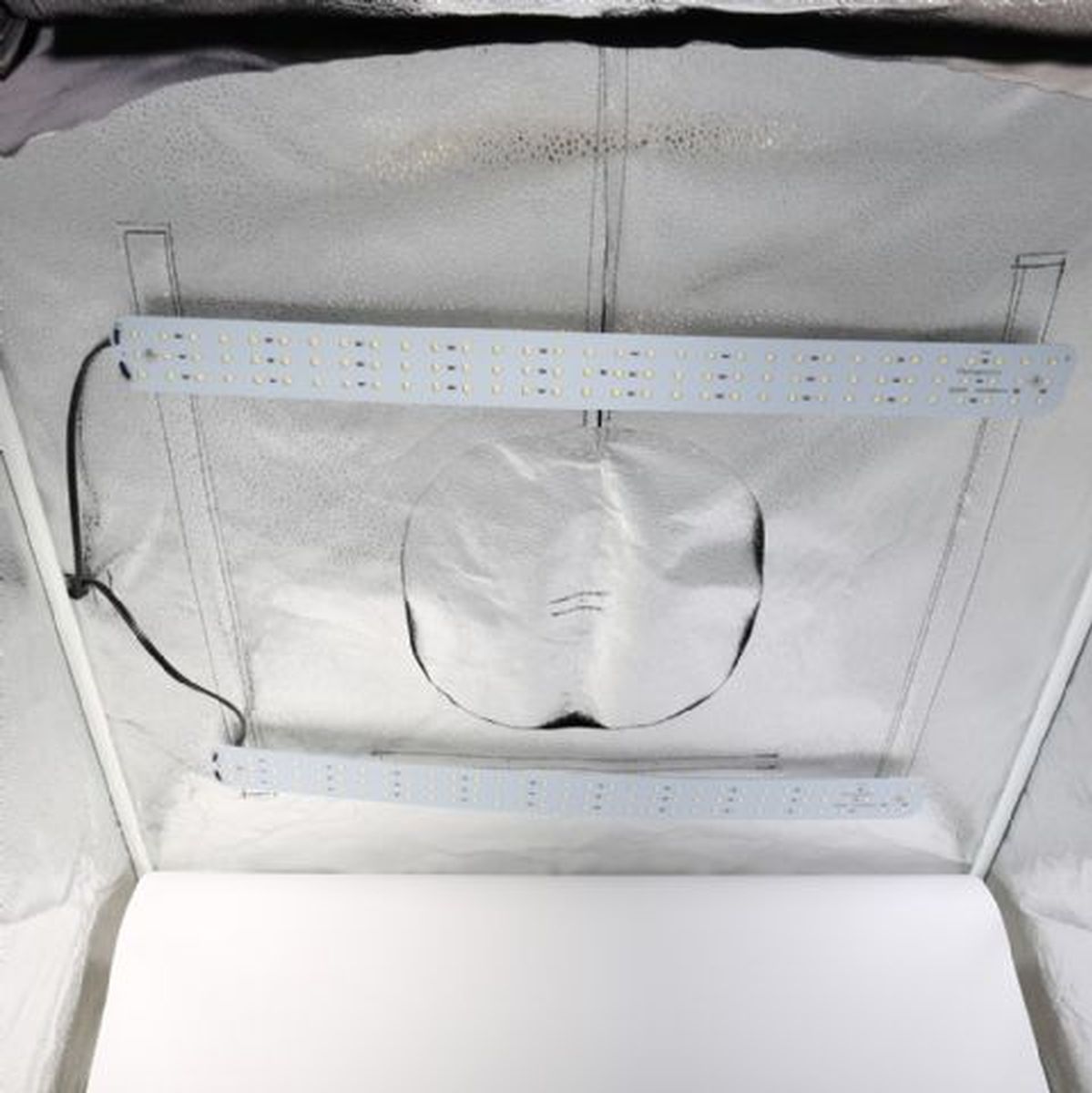 StudioKing LED Recording Box LED70T 40W 70x70x70cm - Image 3