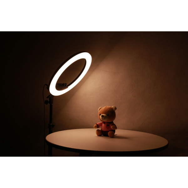 Nanlite HALO 14 LED Ringlight (w table stand)