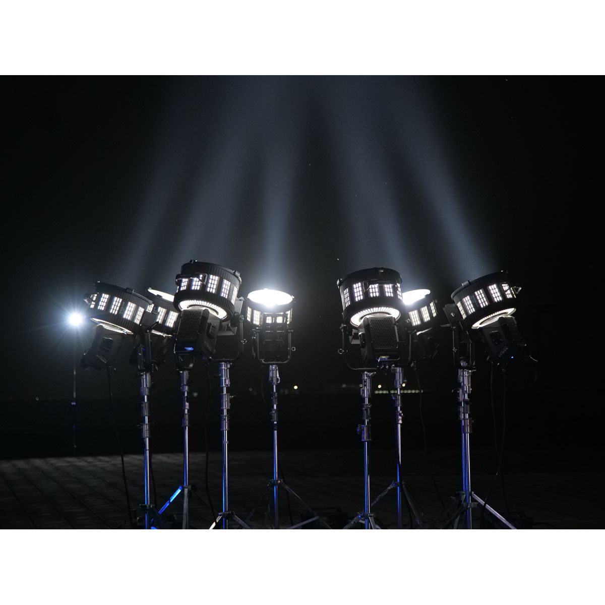 Nanlux Evoke 1200 Spot Light - Image 3