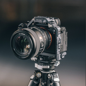 FALCAM F22 &amp; F38 &amp;F50 Quick Release Camera Cage (For Sony A7R5/A1/A7M4) C00B3605 - Image 3