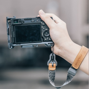 FALCAM F22 &amp; F38 &amp; F50 Quick Release Camera L-Bracket (For Sony A7CÂ…¡) C00B3A02 - Image 4