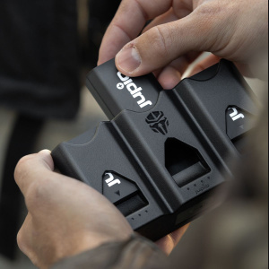 Jupio PR1ME Tri Charge and-EL15 - Image 4
