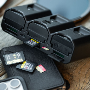 Jupio PR1ME Tri Charge and-EL15 - Image 5